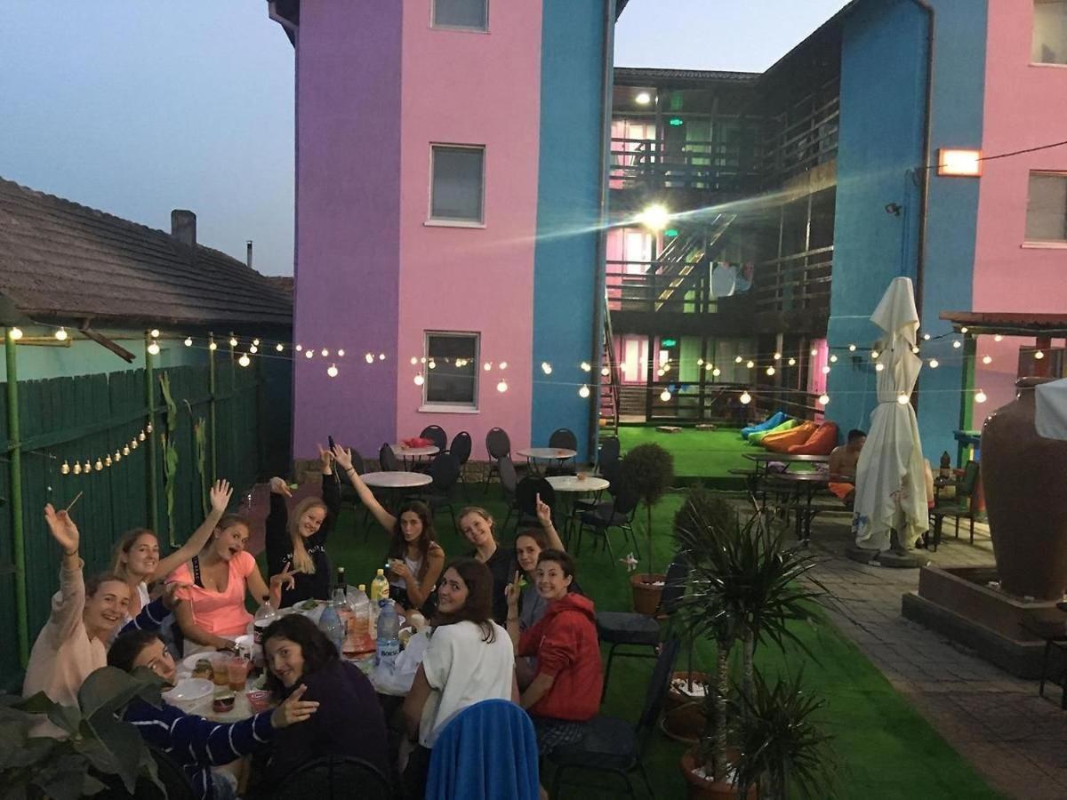 Hostel Flamingo คอสติเนช ภายนอก รูปภาพ